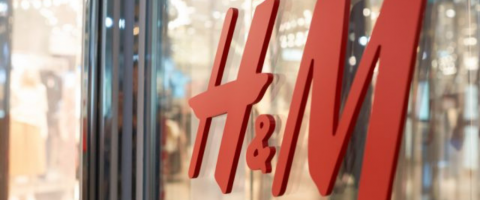 Scrape product data from H&M using Google Chrome